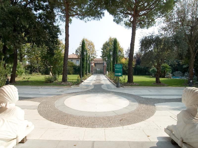Hotel Ville Panazza Mordano Exterior foto